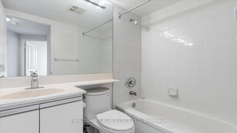 Photo 23 at 911 - 7250 Yonge Street, Yorkhill, Vaughan