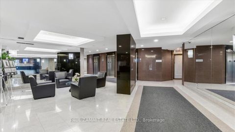 Photo 24 at 911 - 7250 Yonge Street, Yorkhill, Vaughan