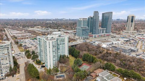 Photo 26 at 911 - 7250 Yonge Street, Yorkhill, Vaughan