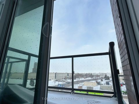 Photo 6 at 310 - 38 Honeycrisp Crescent, Vaughan Corporate Centre, Vaughan