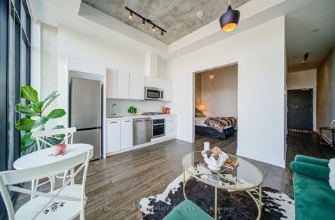 Photo 5 at 1311 - 608 Richmond Street W, Waterfront Communities C1, Toronto