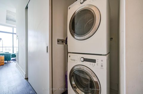 Photo 16 at 1311 - 608 Richmond Street W, Waterfront Communities C1, Toronto