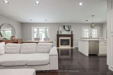 Photo 10 at 29 Rockland Drive, Steeles, Toronto