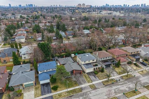 Photo 34 at 29 Rockland Drive, Steeles, Toronto
