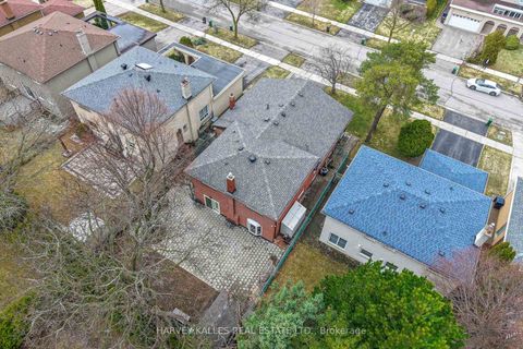 Photo 35 at 29 Rockland Drive, Steeles, Toronto