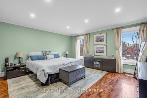 Photo 18 at 241 Poplar Plains Street, Casa Loma, Toronto