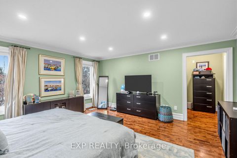 Photo 19 at 241 Poplar Plains Street, Casa Loma, Toronto