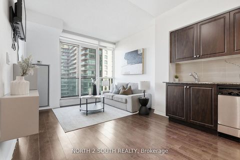 Photo 5 at 712 - 215 Fort York Boulevard, Waterfront Communities C1, Toronto