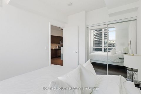 Photo 14 at 712 - 215 Fort York Boulevard, Waterfront Communities C1, Toronto
