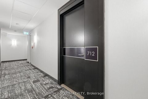 Photo 18 at 712 - 215 Fort York Boulevard, Waterfront Communities C1, Toronto