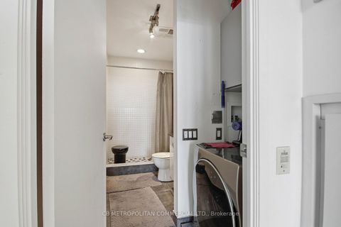 Photo 16 at 405 - 363 Sorauren Avenue, Roncesvalles, Toronto