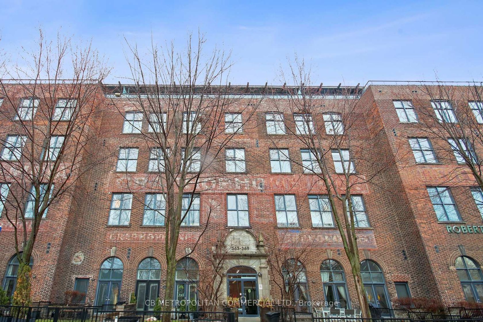 405 - 363 Sorauren Avenue, Roncesvalles, Toronto photo number 2