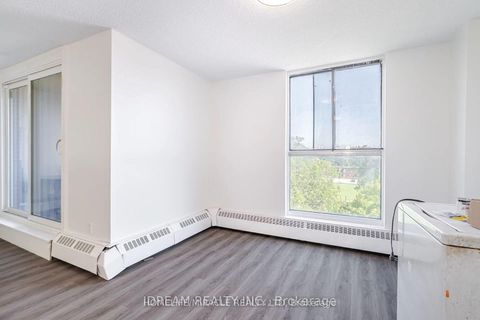 Photo 6 at 517 - 4673 Jane Street, Black Creek, Toronto