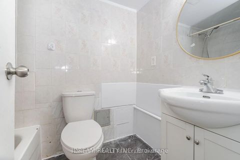 Photo 10 at 517 - 4673 Jane Street, Black Creek, Toronto