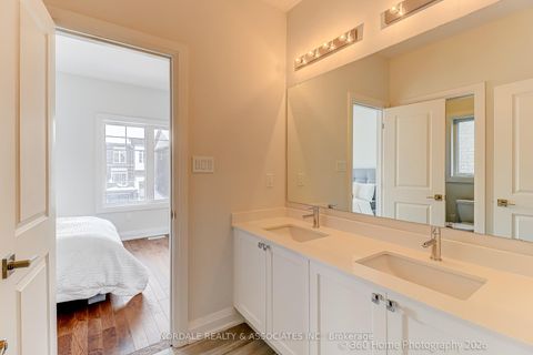 Photo 10 at 94 Seguin Street, Oak Ridges, Richmond Hill