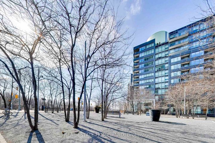 Photo 23 at 1011 - 170 Bayview Avenue, Moss Park, Toronto