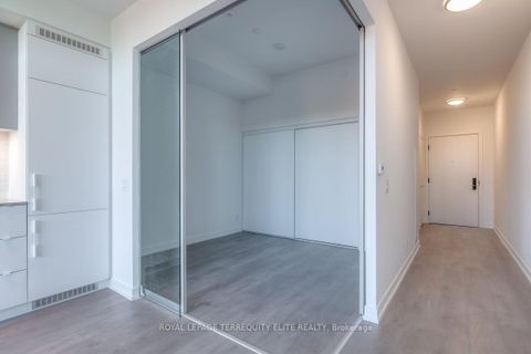 Photo 12 at 425 - 270 Dufferin Street, South Parkdale, Toronto