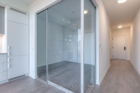 Photo 13 at 425 - 270 Dufferin Street, South Parkdale, Toronto