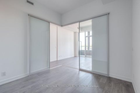 Photo 15 at 425 - 270 Dufferin Street, South Parkdale, Toronto