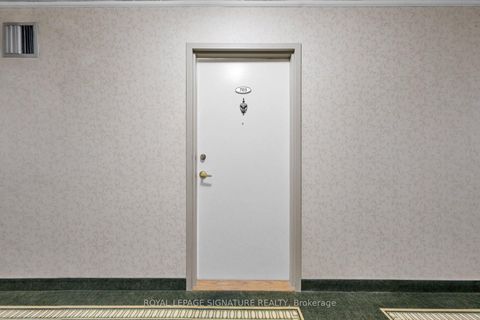 Photo 3 at 703 - 2550 Pharmacy Avenue, L'Amoreaux, Toronto