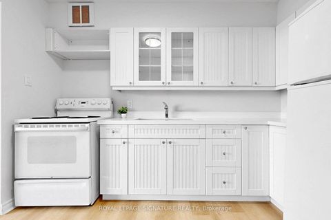 Photo 5 at 703 - 2550 Pharmacy Avenue, L'Amoreaux, Toronto