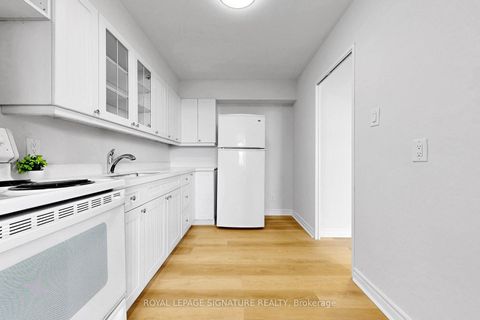 Photo 8 at 703 - 2550 Pharmacy Avenue, L'Amoreaux, Toronto