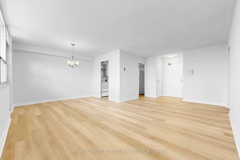 Photo 11 at 703 - 2550 Pharmacy Avenue, L'Amoreaux, Toronto