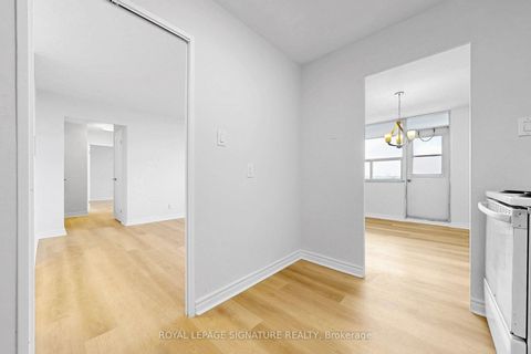 Photo 16 at 703 - 2550 Pharmacy Avenue, L'Amoreaux, Toronto