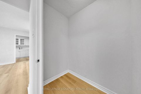 Photo 18 at 703 - 2550 Pharmacy Avenue, L'Amoreaux, Toronto