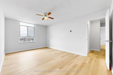 Photo 23 at 703 - 2550 Pharmacy Avenue, L'Amoreaux, Toronto