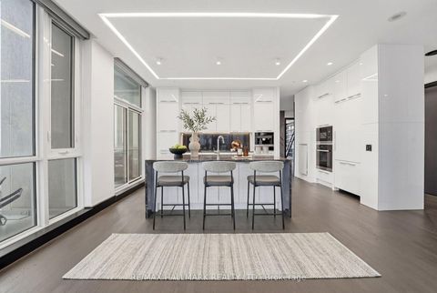 Photo 2 at PH101 - 199 Richmond Street W, Waterfront Communities C1, Toronto