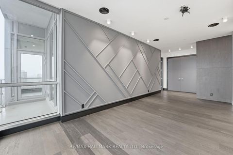 Photo 15 at PH101 - 199 Richmond Street W, Waterfront Communities C1, Toronto