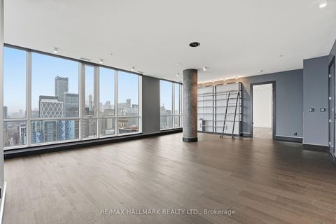 Photo 18 at PH101 - 199 Richmond Street W, Waterfront Communities C1, Toronto