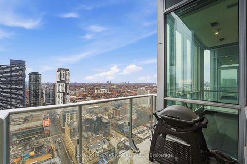 Photo 33 at PH101 - 199 Richmond Street W, Waterfront Communities C1, Toronto