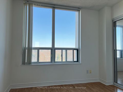 Photo 11 at 909 - 28 Empress Avenue, Willowdale East, Toronto