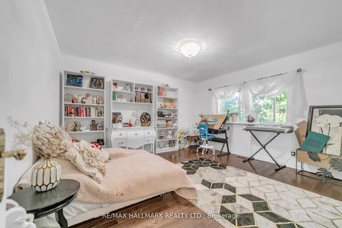 Photo 25 at 384 Kennedy Street W, Aurora Highlands, Aurora