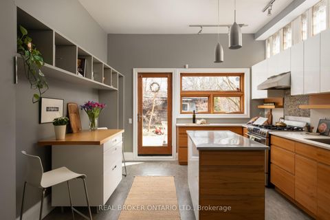 Photo 19 at 59 Stafford Street, Niagara, Toronto