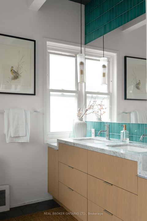 Photo 27 at 59 Stafford Street, Niagara, Toronto