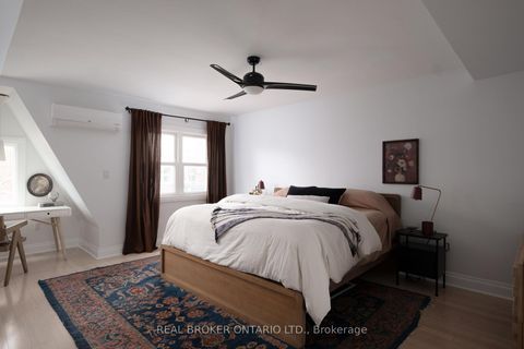 Photo 39 at 59 Stafford Street, Niagara, Toronto