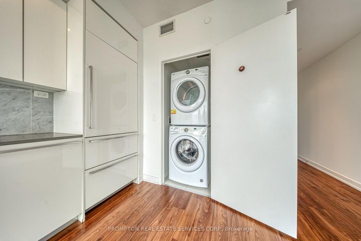 Photo 16 at 2801 - 117 McMahon Drive, Bayview Village, Toronto