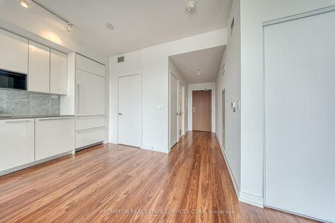 Photo 2 at 2801 - 117 McMahon Drive, Bayview Village, Toronto