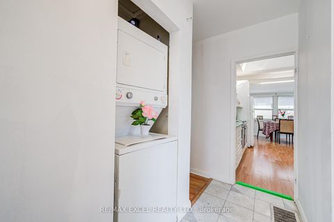 Photo 6 at 334 Moore Park Avenue, Newtonbrook West, Toronto