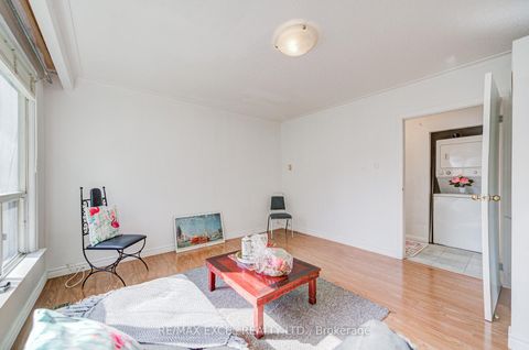 Photo 10 at 334 Moore Park Avenue, Newtonbrook West, Toronto