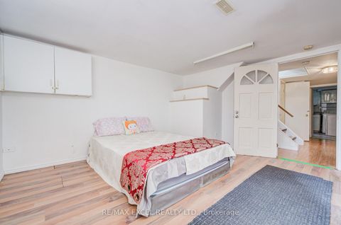 Photo 35 at 334 Moore Park Avenue, Newtonbrook West, Toronto