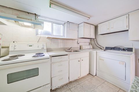Photo 42 at 334 Moore Park Avenue, Newtonbrook West, Toronto