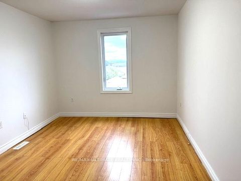 Photo 18 at 103 Wiley Avenue, East York, Toronto