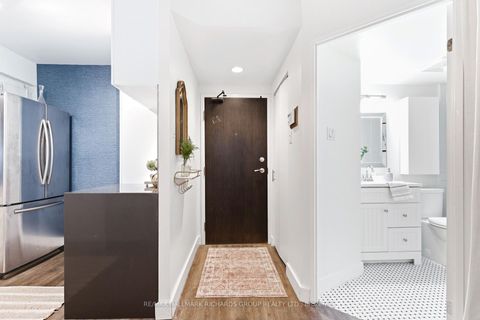 Photo 1 at 501 - 60 Homewood Avenue, South St. James Town, Toronto