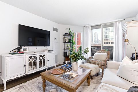 Photo 12 at 501 - 60 Homewood Avenue, South St. James Town, Toronto