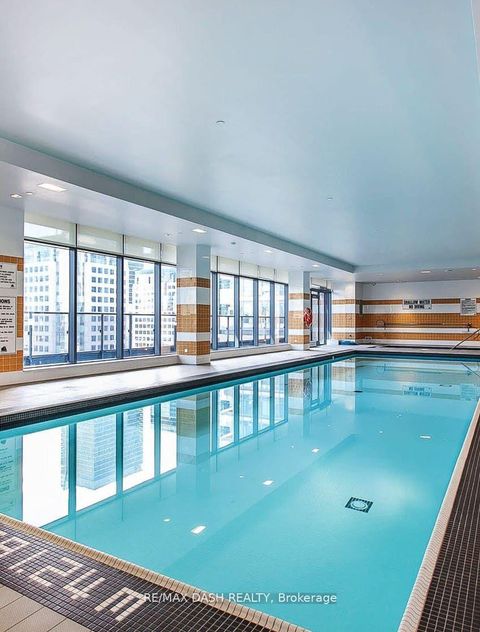 Photo 10 at 710 - 295 Adelaide Street W, Waterfront Communities C1, Toronto