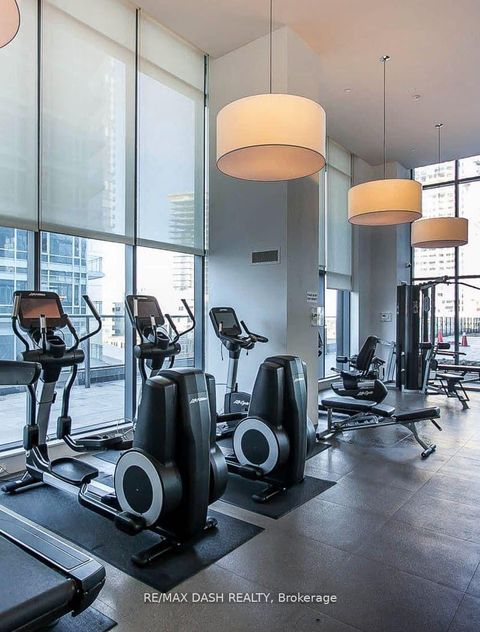 Photo 12 at 710 - 295 Adelaide Street W, Waterfront Communities C1, Toronto